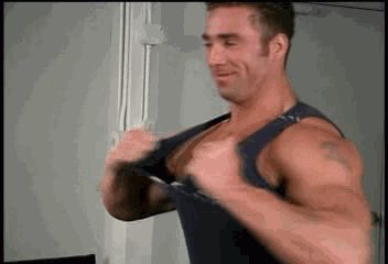 王の爆♂衣.gif